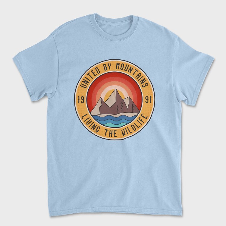 Hunting Bear, Women's T-Shirt