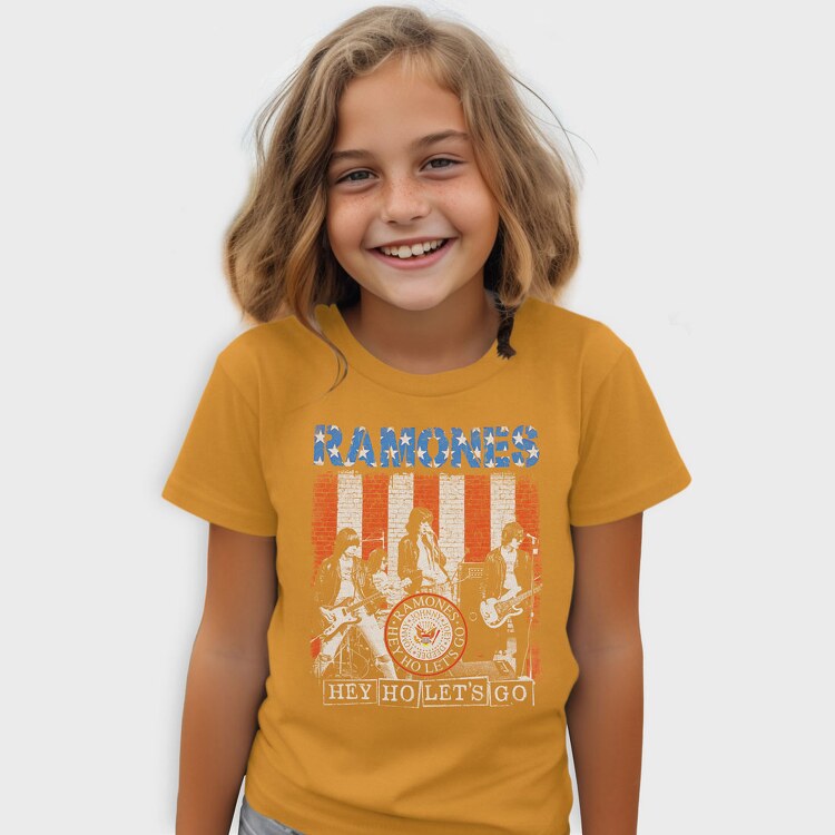 80S Classic Car Sunset Mountains Beach Trees, Unisex Men's T-Shirt