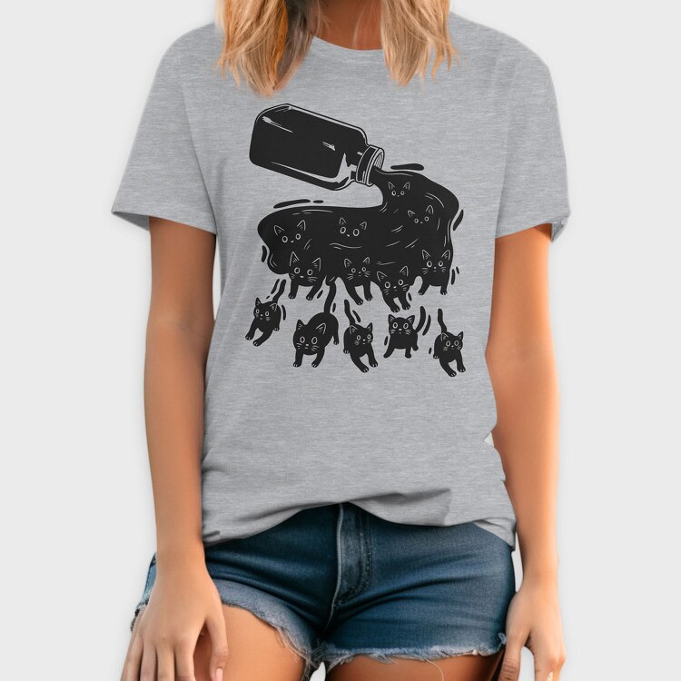 Cats Rule the World, Women's T-Shirt